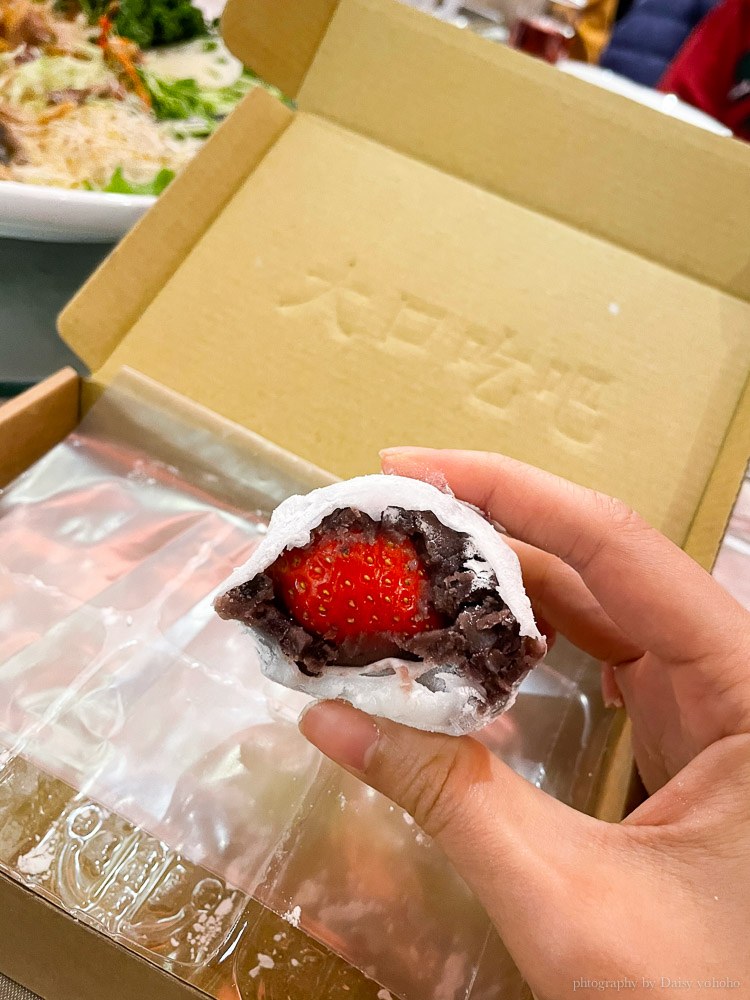 金桃家草莓大福 台南最難買的大福，買不到草莓大福，抹茶紅豆餡也很好吃