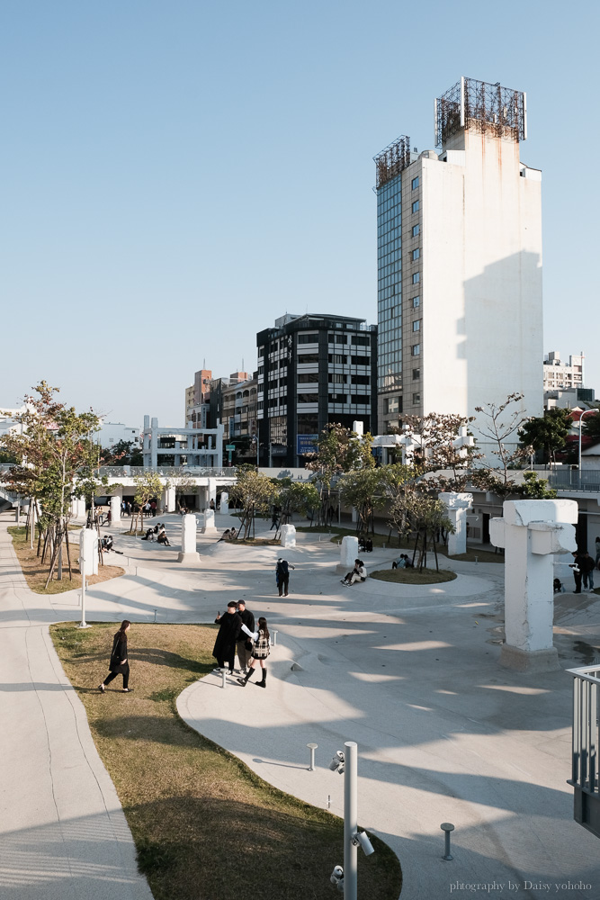 台南景點, 台南河樂廣場, 台南租車, 台南租機車, 台南交通方式