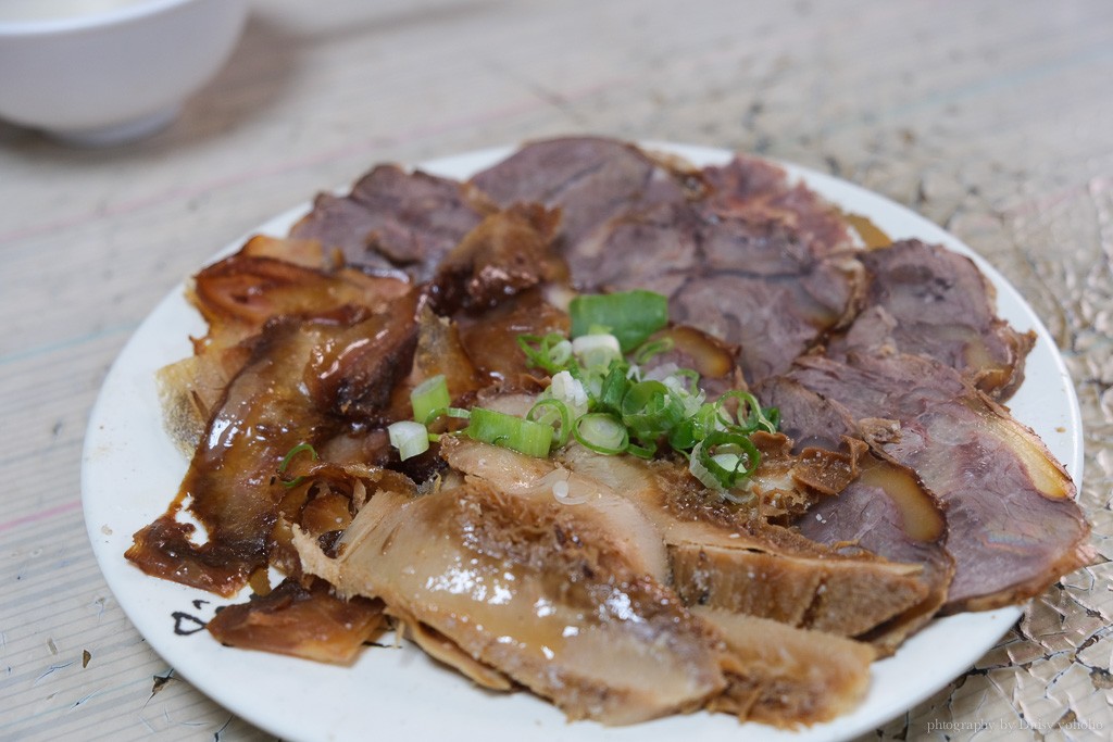 清真恩德元餃子館, 台中牛肉火鍋, 台中牛肉丸, 伊斯蘭料理, 清真恩德拉皮, 羊肉丸鍋