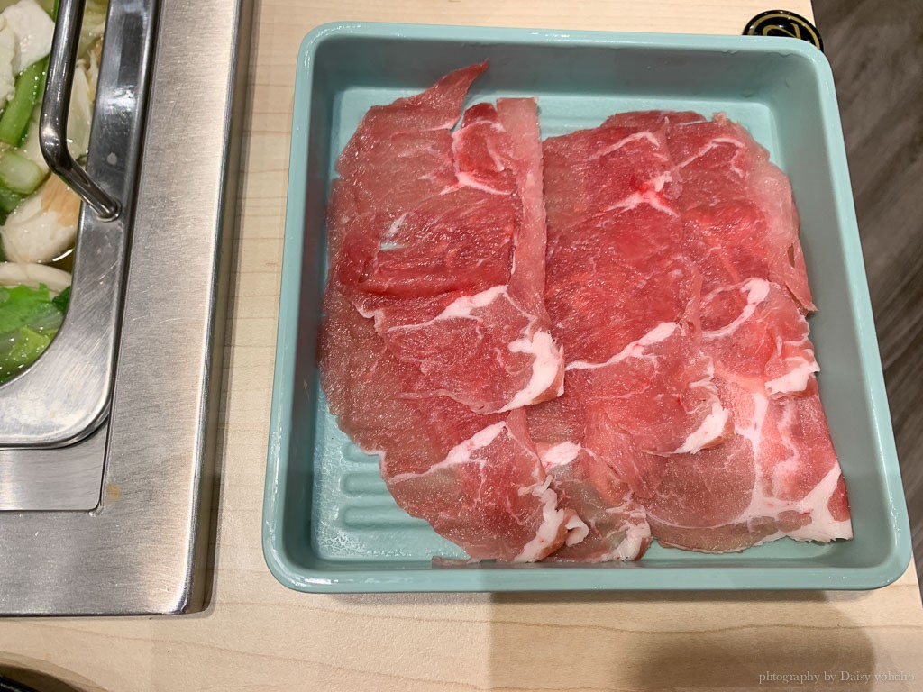 星野肉肉鍋PLUS, 南紡夢時代美食, 星野肉肉鍋南紡, 澳洲和牛吃到飽, 星野肉肉鍋菜單, 星野肉肉鍋價位, 鴛鴦升降鍋