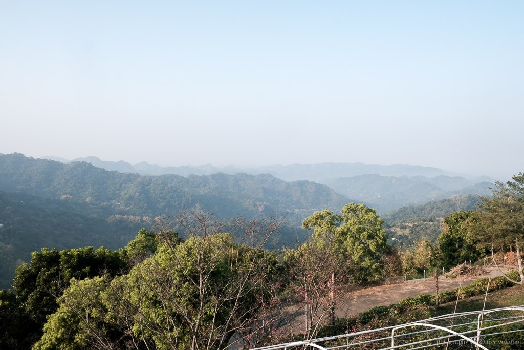 蟬說山中靜靜, 台中帳篷, 豪華帳篷, 台中住宿, 酒桶山, 情侶旅行, 一泊三食, 捕夢網, 豪華露營, 營火棉花糖, 貓咪生吐司