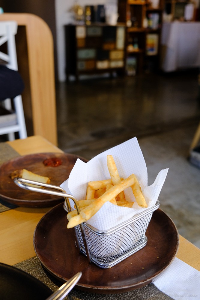 x dining, 艾克斯義式餐酒館, 台南約會餐廳, 台南餐酒館, 成大22巷美食, 成大美食, 台南餐酒館, 台南義大利麵