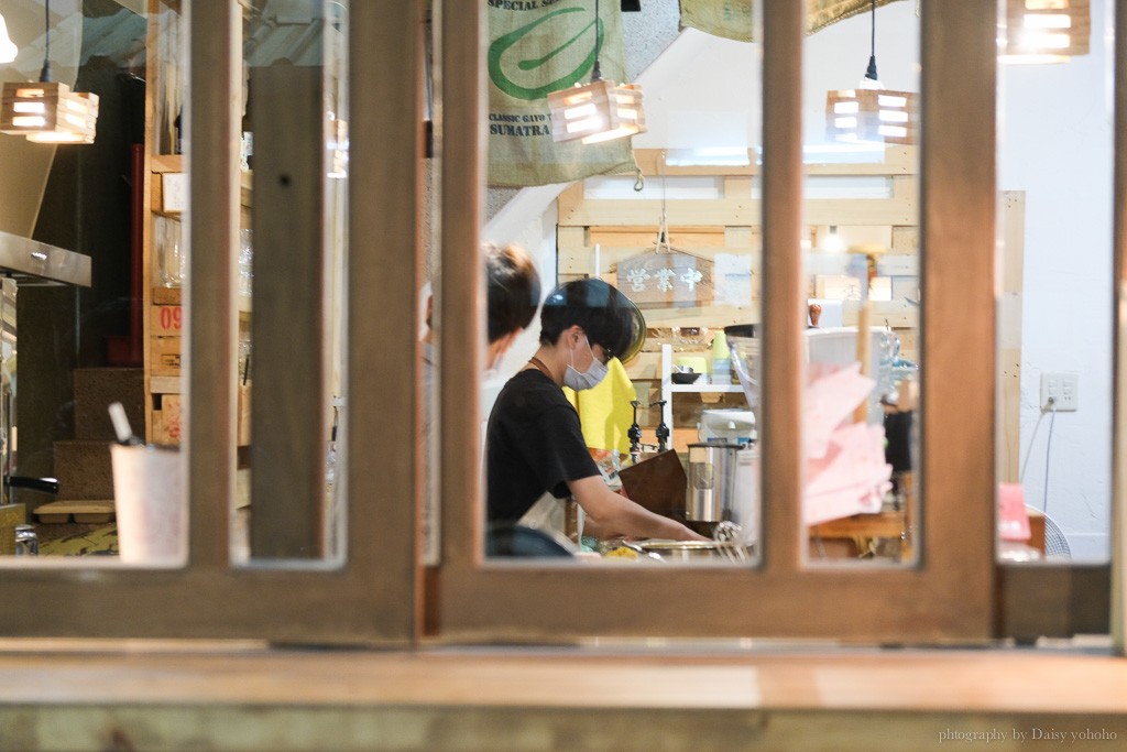 蘭井街》初·仨食日式洋食豬排飯，炸豬排、咖哩、雞唐揚，米飯好Q好好吃！ @嘉義+1 | 嘉義加一