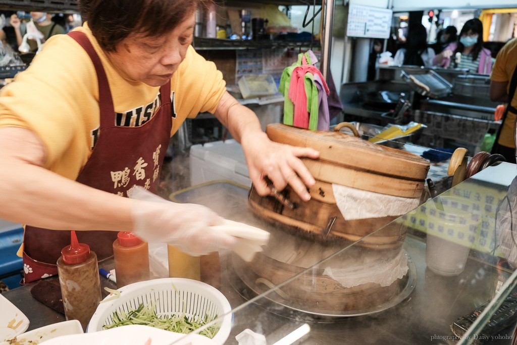 瑞豐夜市, 瑞豐夜市必吃推薦, 高雄夜市, 高雄巨蛋站美食, 鴨香寶烤鴨夾餅, 瑞豐夜市第三排