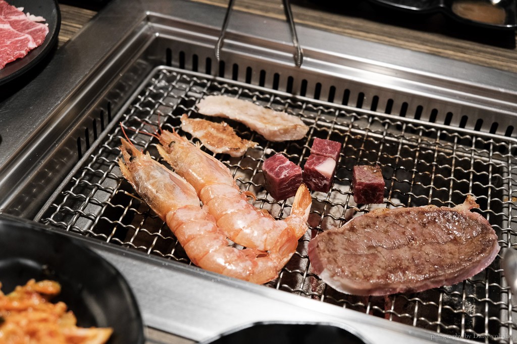 一燒十味 一燒十味昭和園台南, 安平燒肉, 台南吃到飽, 台南燒肉, 安平吃到飽, 天使紅蝦吃到飽, 波士頓龍蝦吃到飽