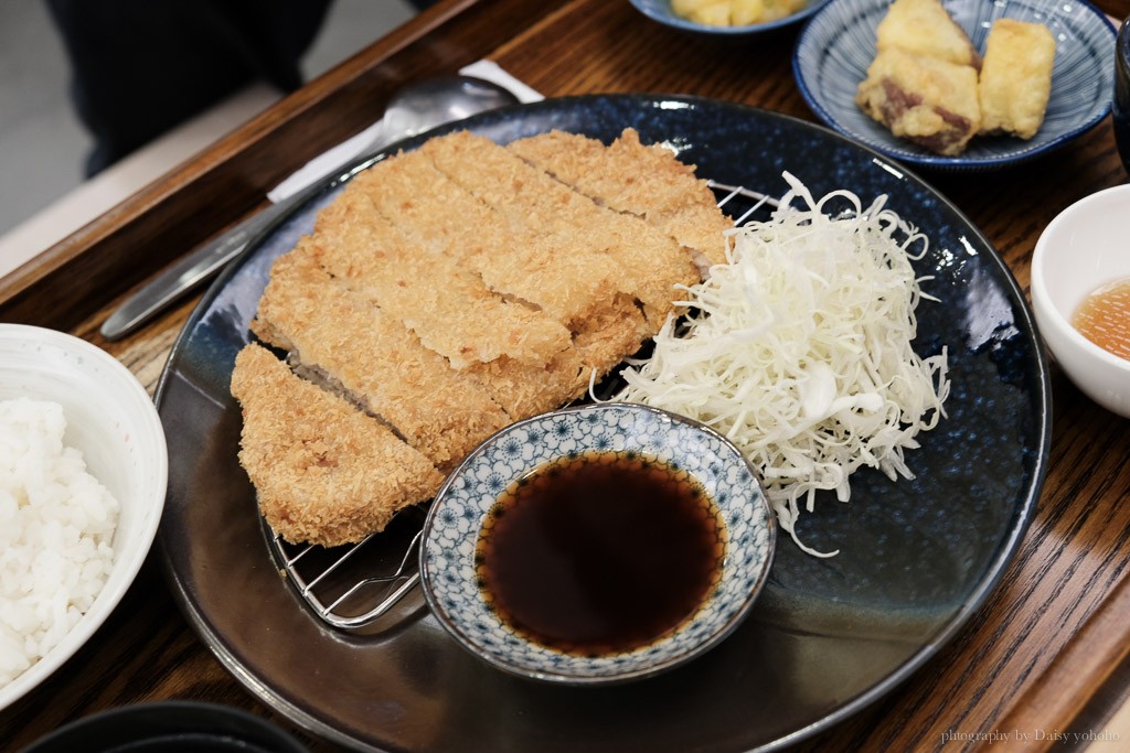 遠月食堂, 嘉義美食, 嘉義餐廳, 嘉義西區美食, 嘉義文化路美食, 豬排飯定食, 鯖魚定食, 文化路美食, 蜜紅豆