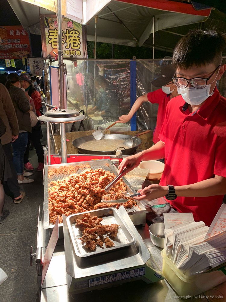 膳品香酥排骨 台南大東夜市第一排排隊店，香酥排骨、咔滋肉條～$50 元起