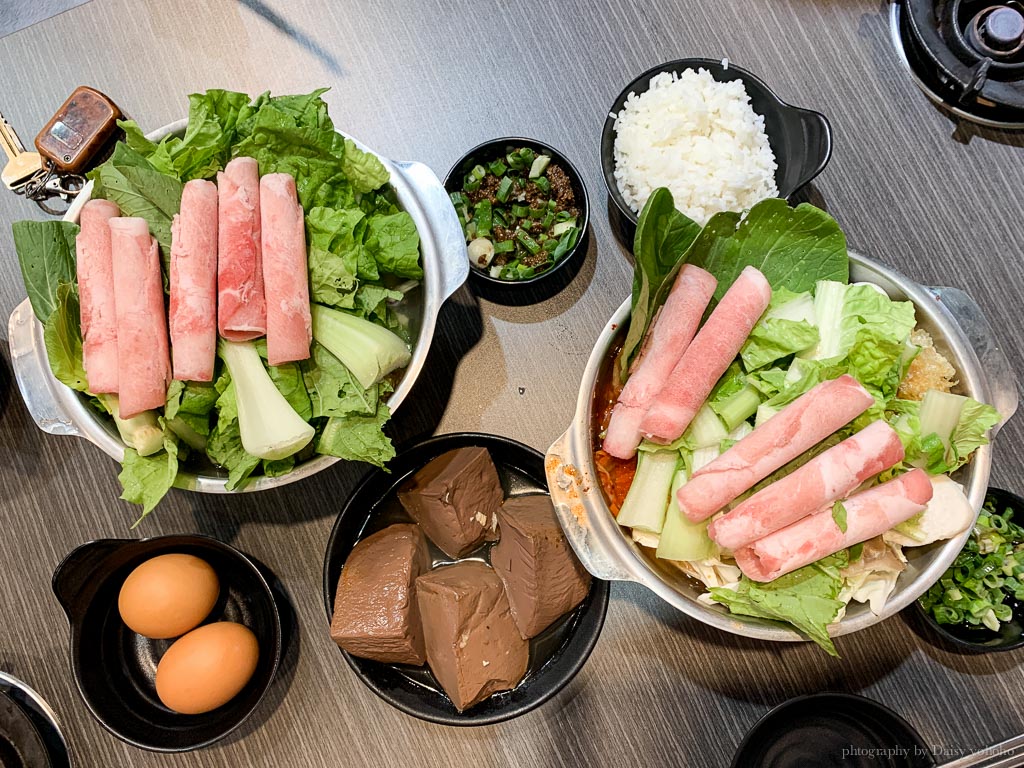 藝鍋物 台南仁德平價小火鍋 $140 元起,還有飲料、冰淇淋、薯片吃到飽! 藝鍋物 台南仁德平價小火鍋 $140 元起,還有飲料、冰淇淋、薯片吃到飽!