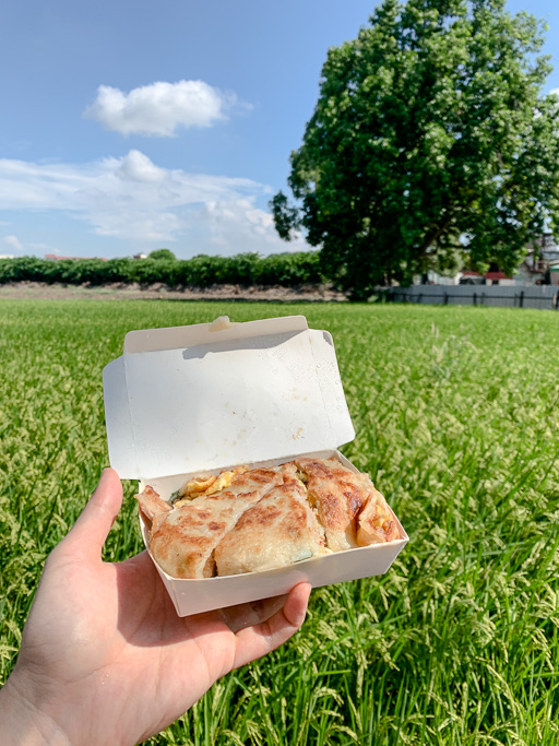 可口味早餐店 / 國語日報早餐店，第一次吃到甘梅口味粉漿蛋餅，嘉義成仁街上的古早味