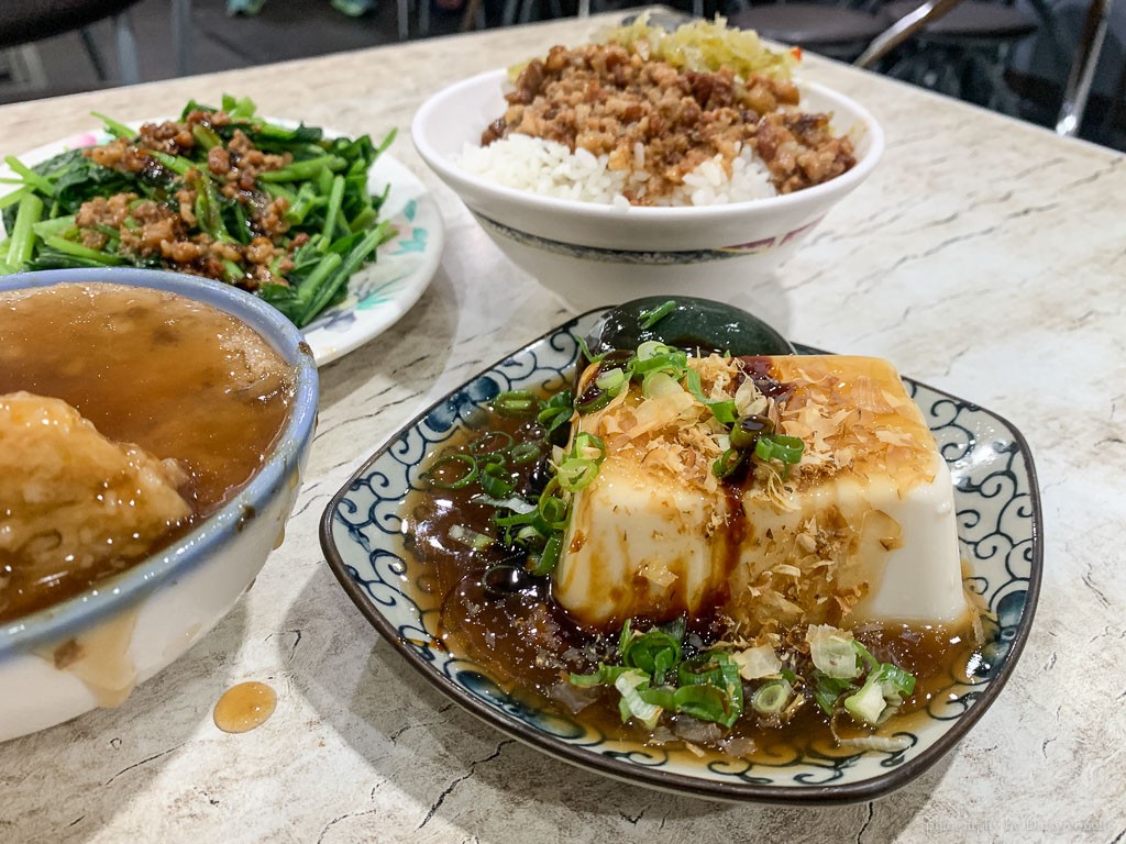 古都碗粿東門總店, 東門路美食, 台南碗粿, 台南小吃, 台南美食