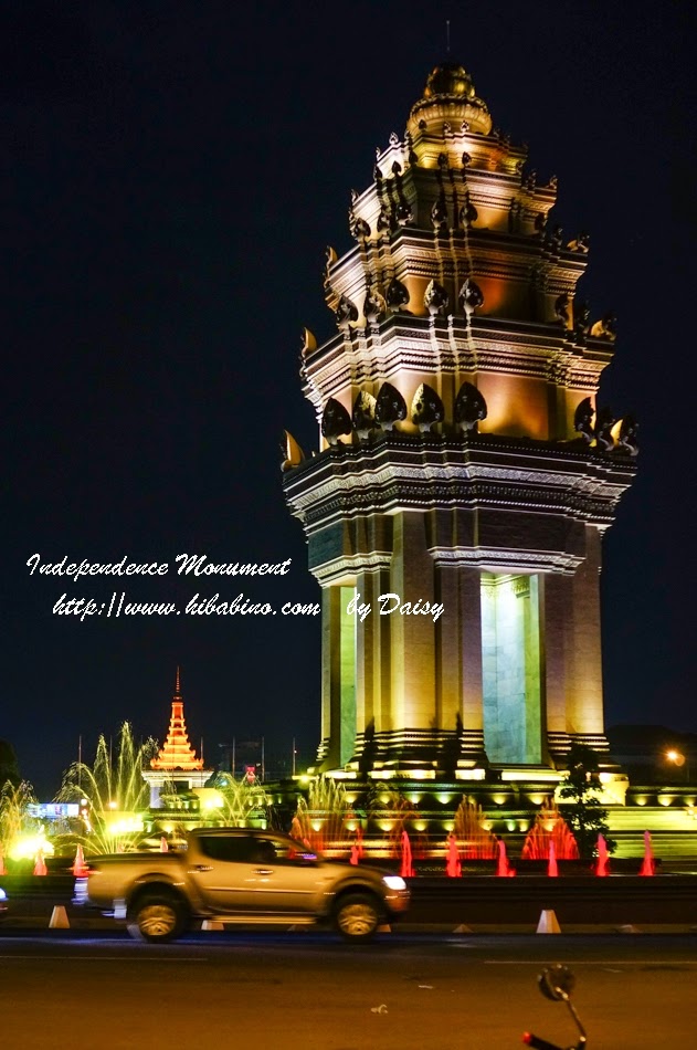 金邊獨立紀念碑 វិមានឯករាជ្យ,柬埔寨金邊景點,紀念脫法殖民犧牲之烈士 柬埔寨獨立紀念碑, 柬埔寨景點, 金邊獨立紀念碑, 金邊景點, 金邊旅遊, 獨立廣場, Independence Monument-13