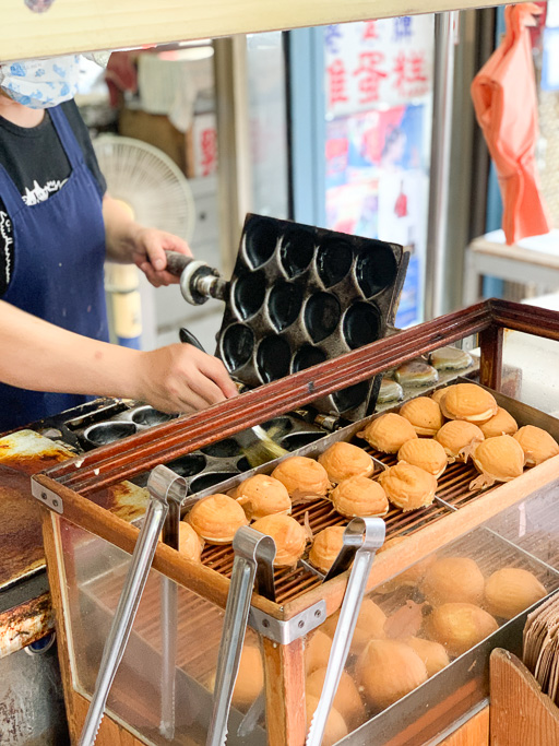 老正牌 • 阿堯師雞蛋糕，台南便宜又美味的雞蛋糕，包餡、無包餡都好吃