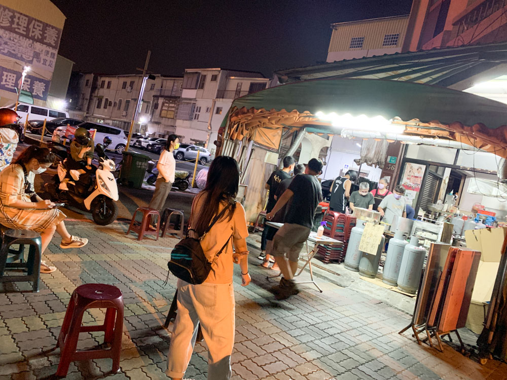 [食記] 台南 一點刈包，超人氣宵夜、掛包加蛋35