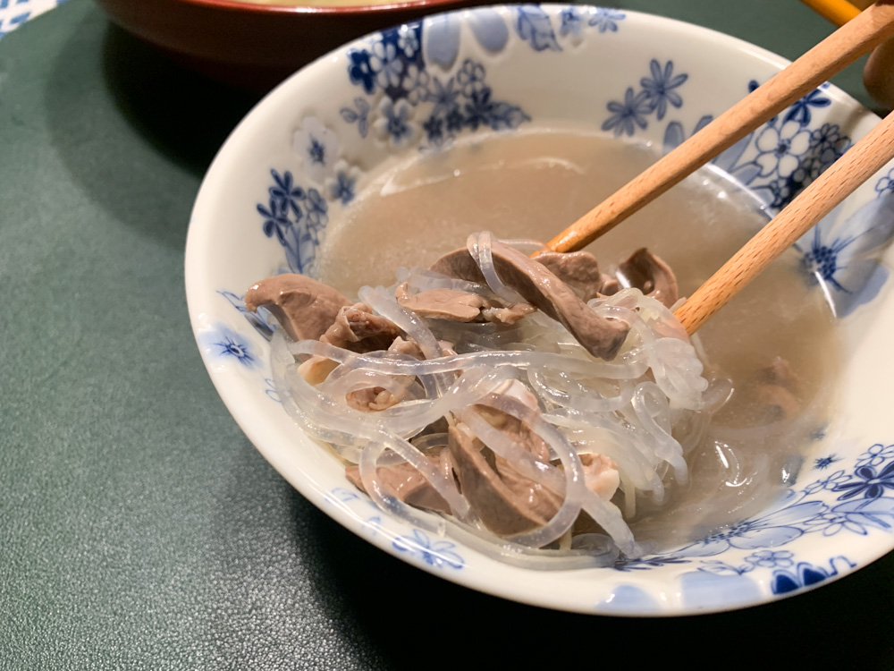 阿明豬心冬粉，台南老字號小吃，保安路人氣排隊美食，不排隊吃不到！