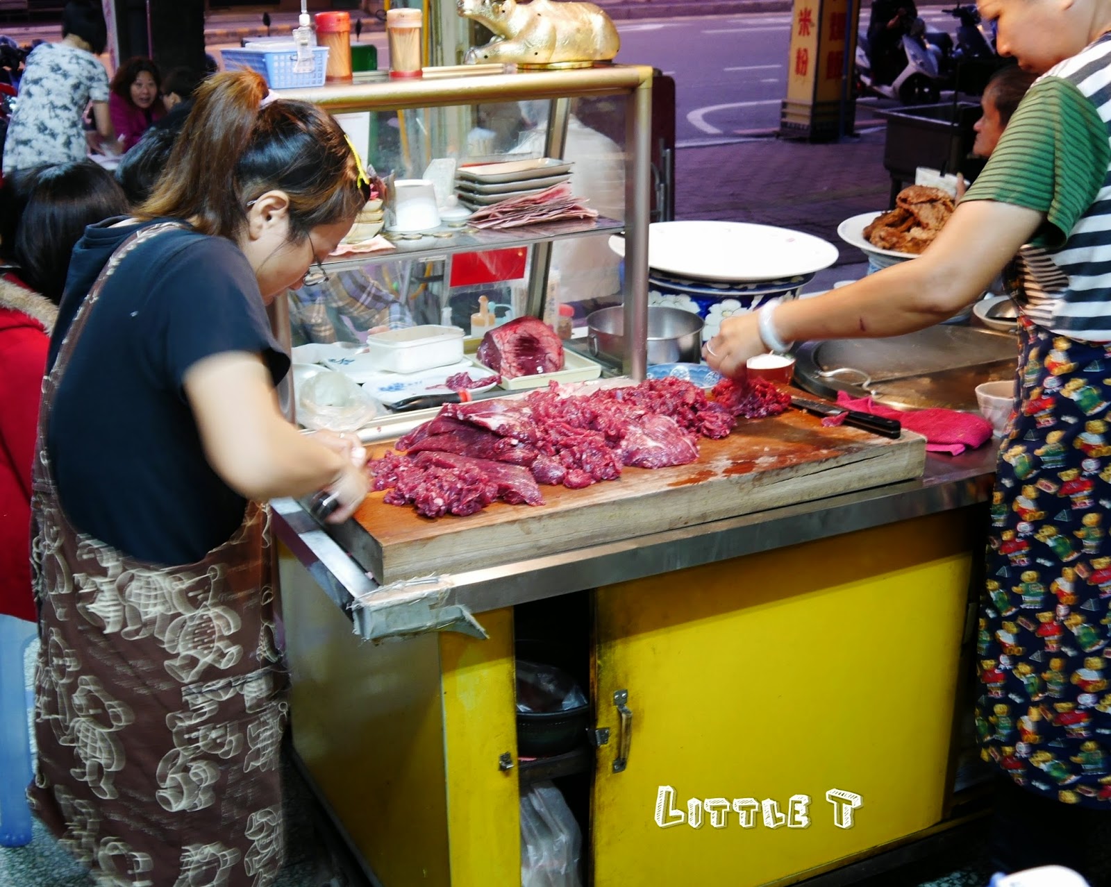 台南宵夜, 六千牛肉湯. 台南美食, 台南牛肉湯