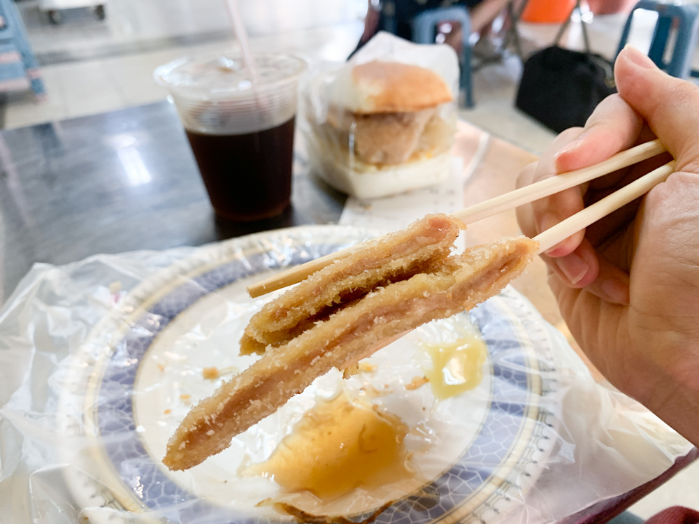 峰炸蛋餅, 饅頭燒, 嘉義早點, 胚芽蛋餅, 新生早點, 嘉義蛋餅, 豬排蛋餅