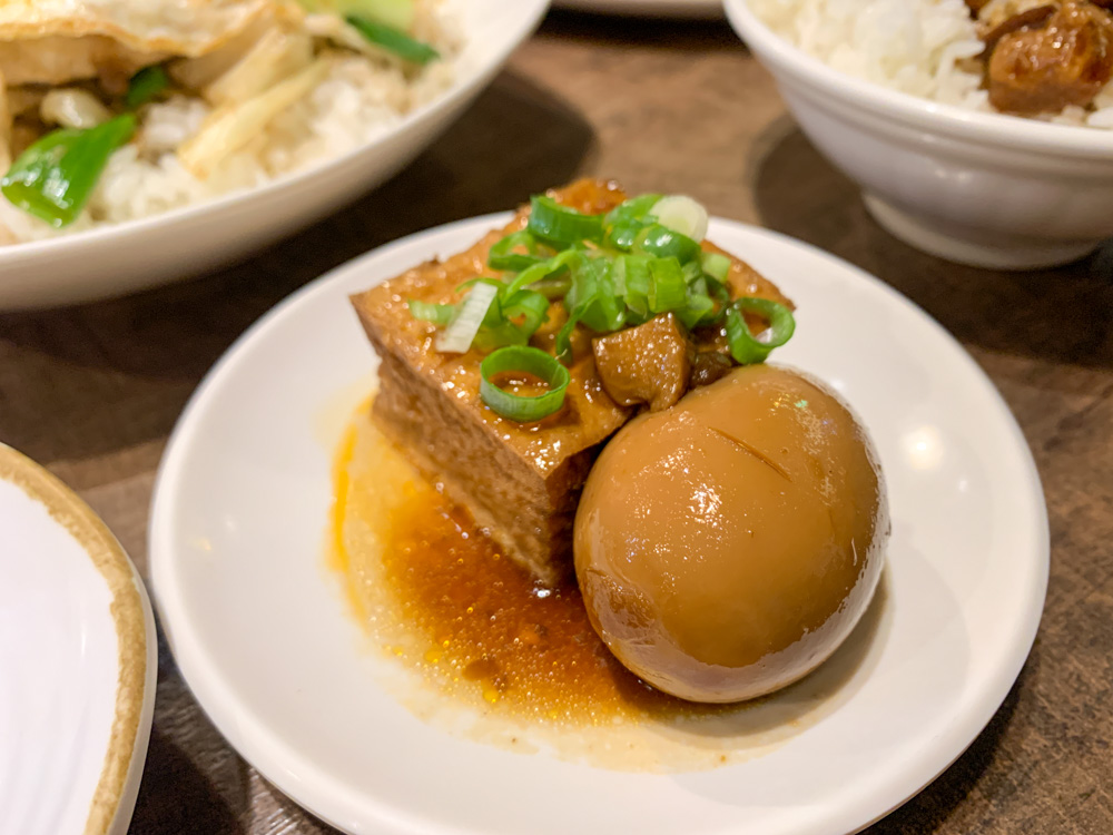 台南正虱目魚專賣, 府城小吃, 台南東區美食, 崇德路美食, 台南市立醫院美食, 蔥爆虱目魚蓋飯