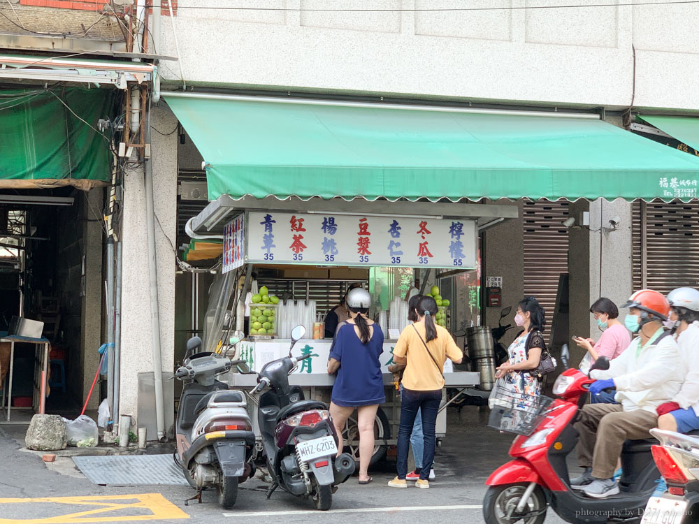 嘉義仁愛路飲料店, 嘉義古早味紅茶阿溪雞肉飯，5:30就開賣！早起才吃得到雞片飯＋半熟鴨蛋，便宜好吃！