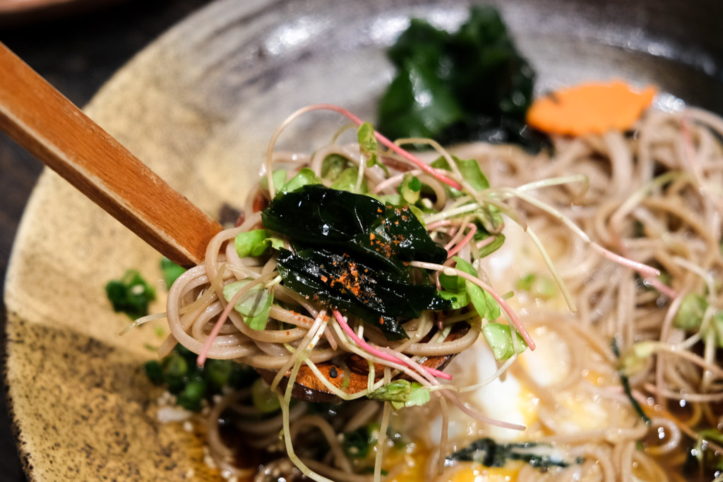 二月半そば蕎麦麺，冷、沾、湯三種吃法的日式蕎麥麵，台北中山站美食推薦！