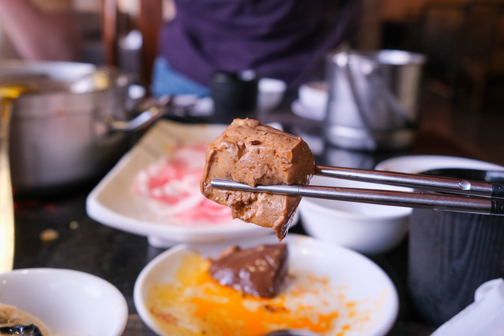 老四川巴蜀麻辣燙火鍋, 台南老四川, 老四川菜單, 台南麻辣鍋, 老四川價位, 老四川會員, 老四川酸辣涼粉, 老四川鍋底吃到飽, 麻辣鴨血豆腐