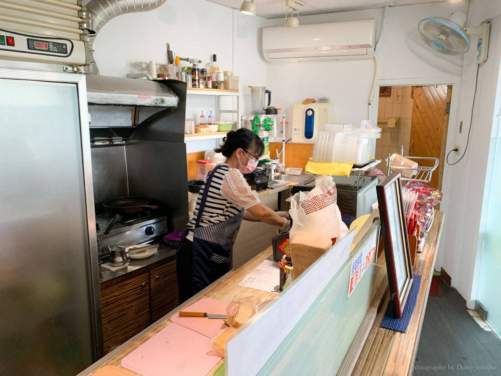 美麗春天生機健康早午餐, 民權路美食, 嘉義早午餐, 美麗春天精力湯, 嘉義三明治, 嘉義健康早餐, 甜菜根綜合果汁, 嘉義輕食