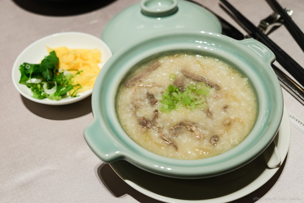 宴客樓中餐廳，曾被評鑑為"全台烤鴨第一名"的五星級飯店餐廳，豪舒鴨個人套餐