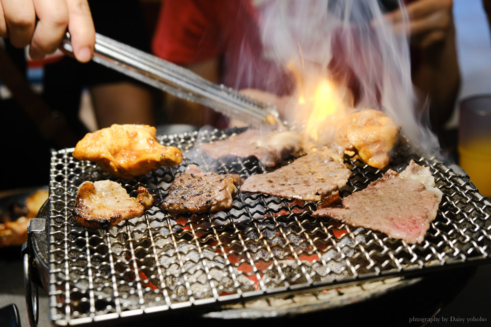 田季發爺·台南中華店，燒肉吃到飽$599+10%起，宵夜場也吃得到生蠔和牛！