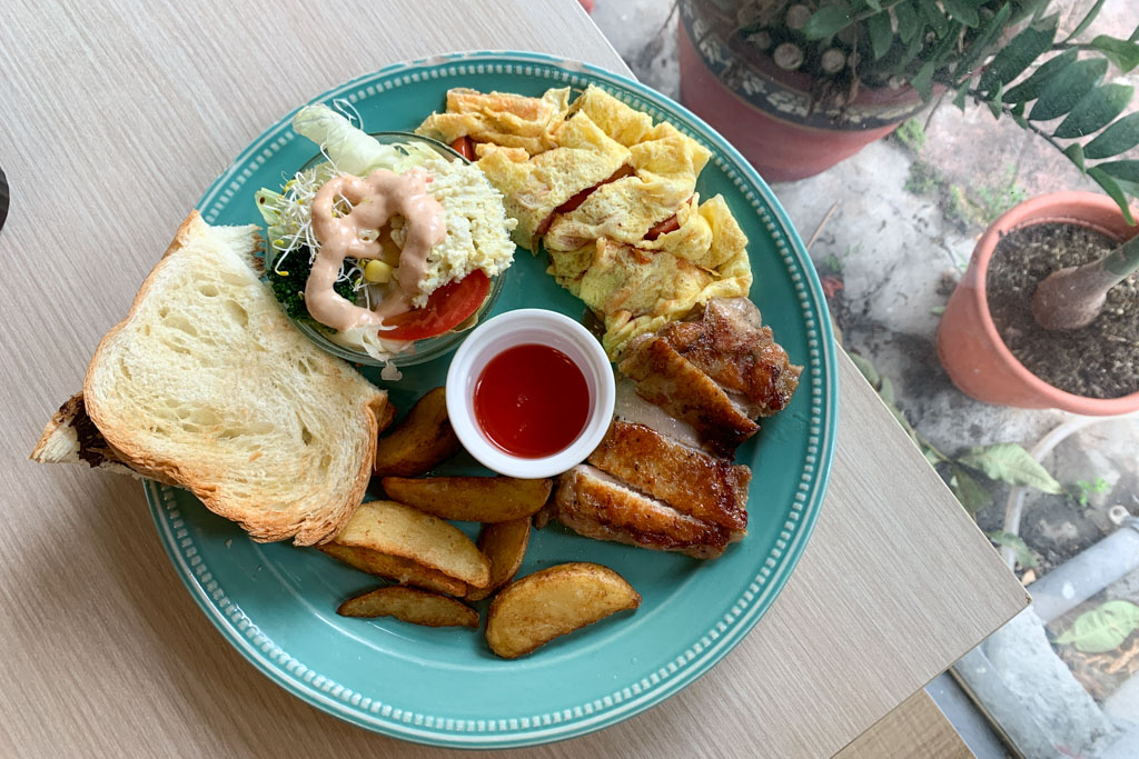 [食記] 嘉義 Yolk Brunch 悠刻早午餐，大份量～