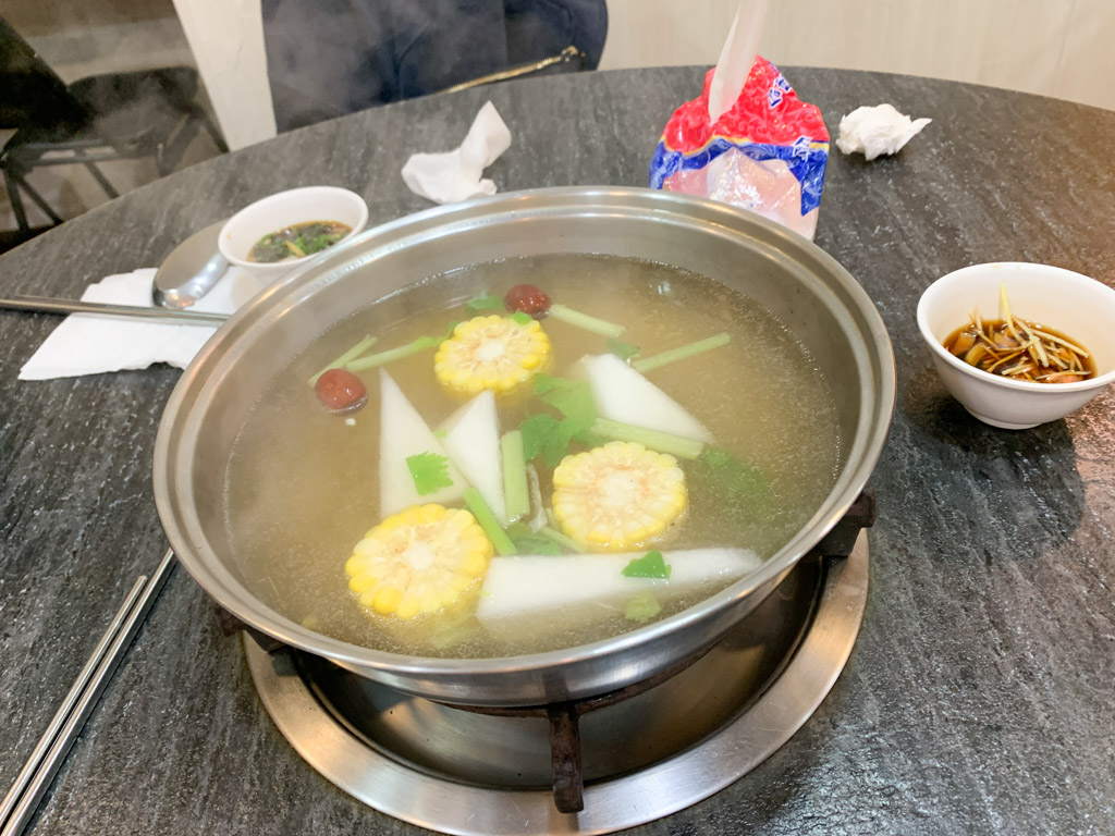 阿財牛肉湯, 阿財牛肉火鍋, 台南隱藏版美食, 安平美食, 阿財牛肉湯分店, 台南溫體牛, 安平牛肉湯