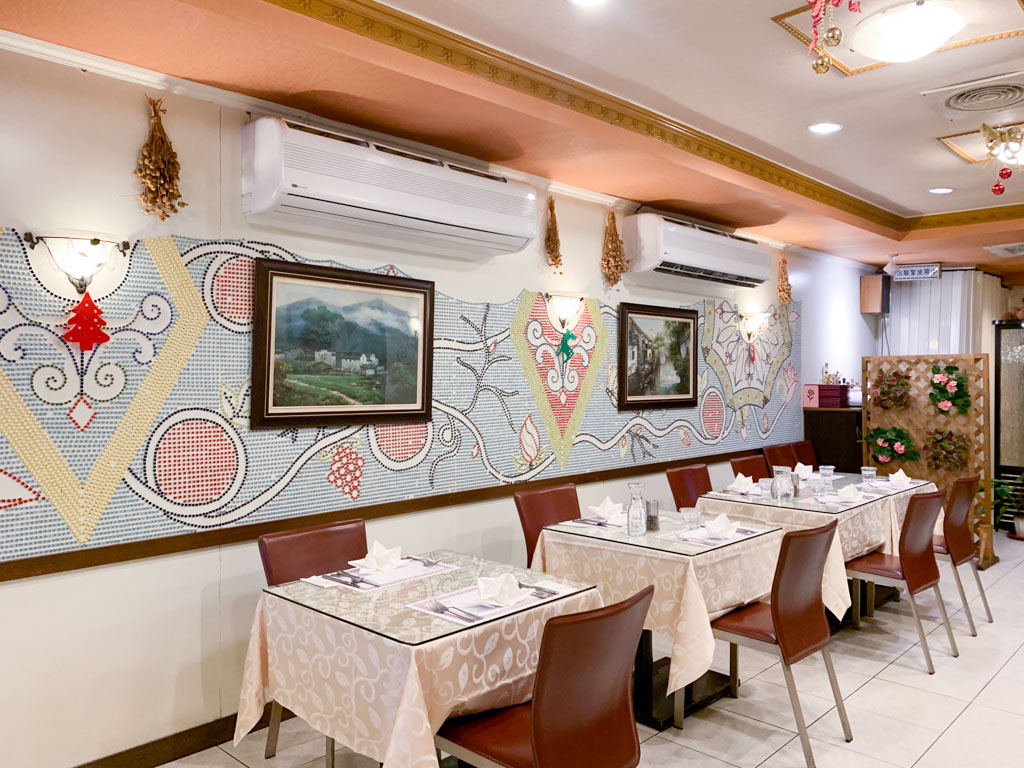歐納牛排館，台南老字號西餐廳，無限量供應餐點，專業用心的服務品質。