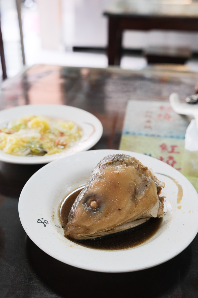 萬伯鹹粥, 蝦仁肉絲飯, 魯虱目魚頭, 台南鹹粥, 台南蝦仁飯