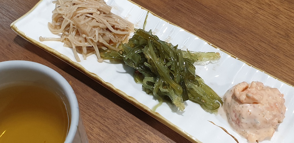 【附近食堂】可不隨便｜平價日式丼飯專賣，台中老中區好食｜晚餐就在附近隨便吃？