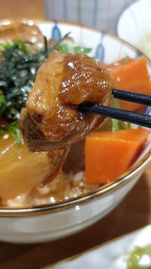 【附近食堂】可不隨便｜平價日式丼飯專賣，台中老中區好食｜晚餐就在附近隨便吃？