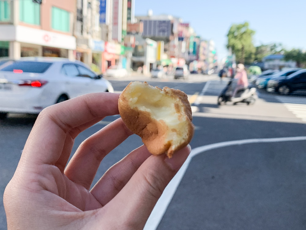 一品德雞蛋糕, 聾啞夫婦雞蛋糕, 台南東區美食, 台南東區小吃, 台南雞蛋糕, 崇明路雞蛋糕, 蔥肉餅, 車輪餅, 聾啞夫妻紅豆餅