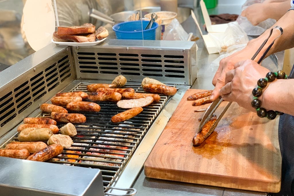 [食記] 嘉義 嘉龍牌黑香腸、糯米腸 40年老店