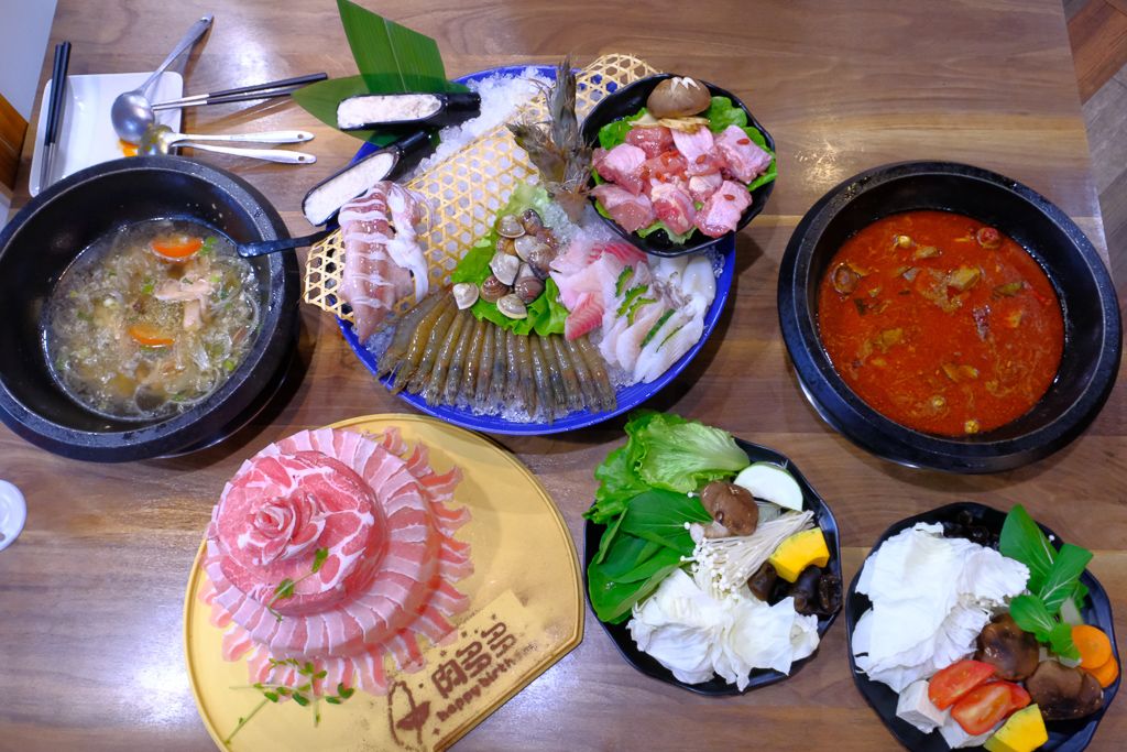 冠壽司日本料理，從民雄搬至嘉義市區的老字號餐廳，價格略高，但食材優質。 @黛西優齁齁 DaisyYohoho 世界自助旅行/旅行狂/背包客/美食生活