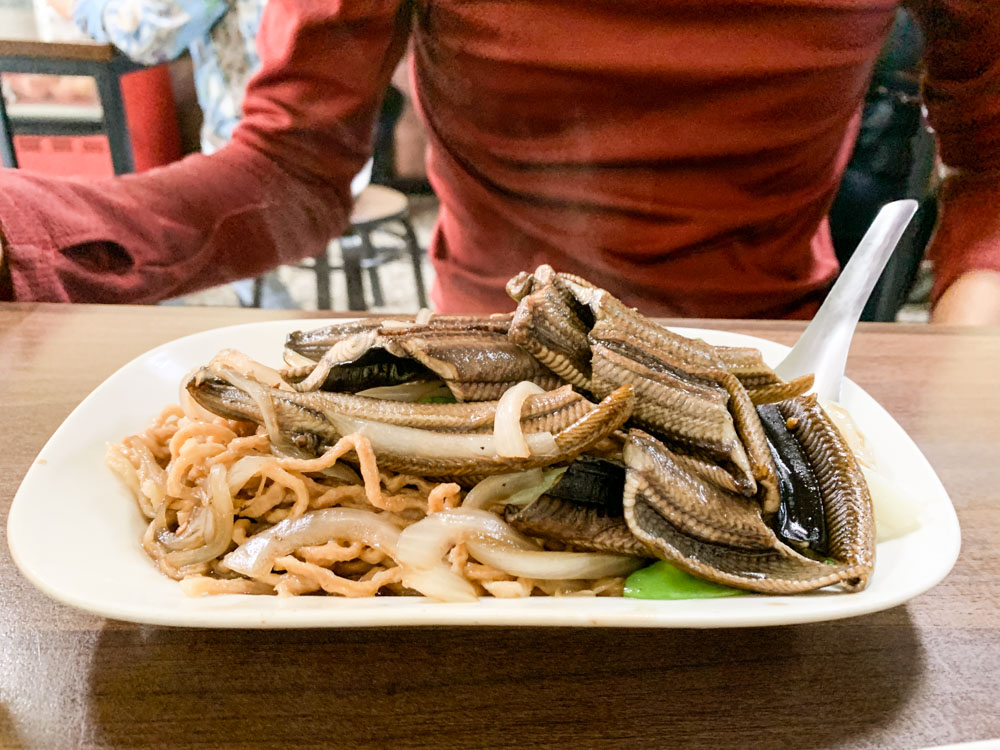 城邊真味鱔魚意麵, 台南美食, 台南鱔魚意麵, 麻油腰子湯, 東門路鱔魚麵, 圓環炒鱔魚專家, 在地人推薦鱔魚麵