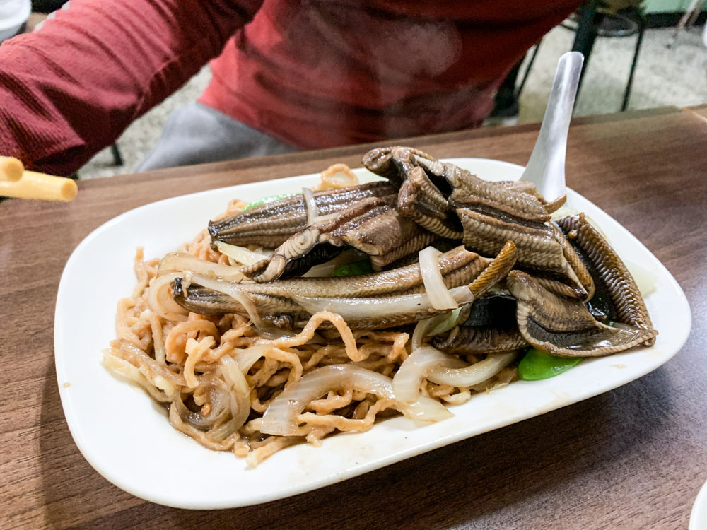 城邊真味鱔魚意麵, 台南美食, 台南鱔魚意麵, 麻油腰子湯, 東門路鱔魚麵, 圓環炒鱔魚專家, 在地人推薦鱔魚麵