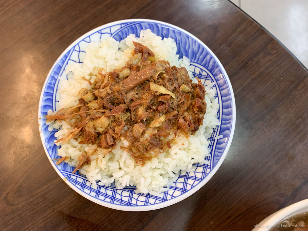 億哥牛肉湯後甲店, 南紡附近美食, 24小時營業, 台南牛肉湯, 台南早餐, 台南宵夜, 台南溫體牛