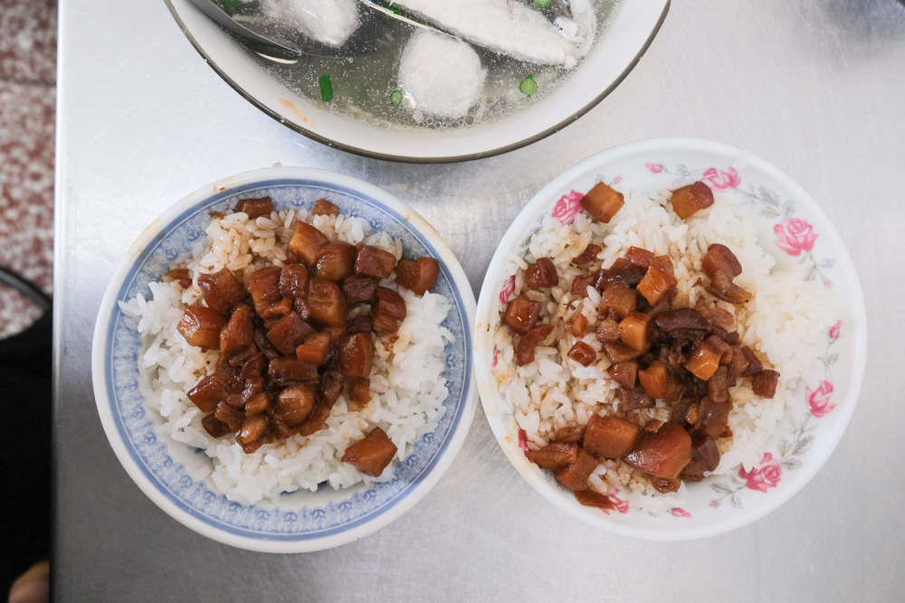 開元路無名虱目魚 ‧ 肉燥飯，$150元虱目魚肚、魚丸、魚皮一次擁有！