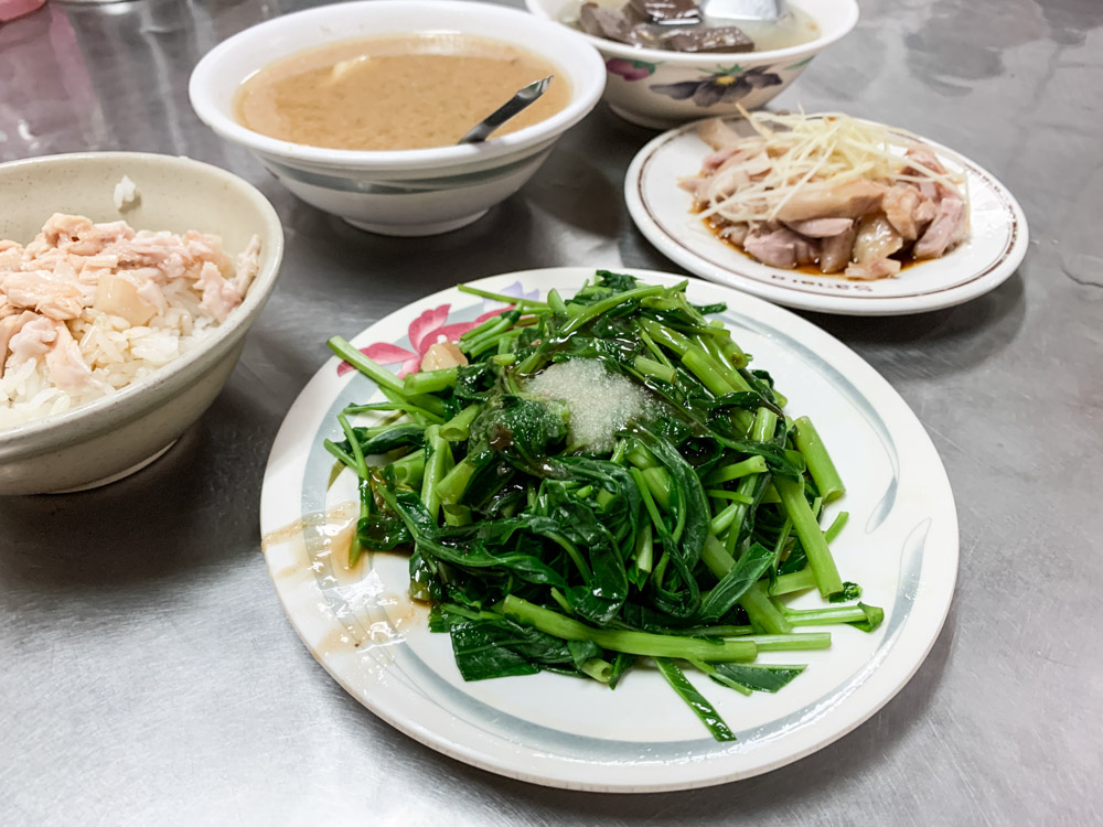 阿樓師火雞肉飯，嘉義深夜場火雞肉飯，價格超佛心！老闆算錢方式超級酷XD