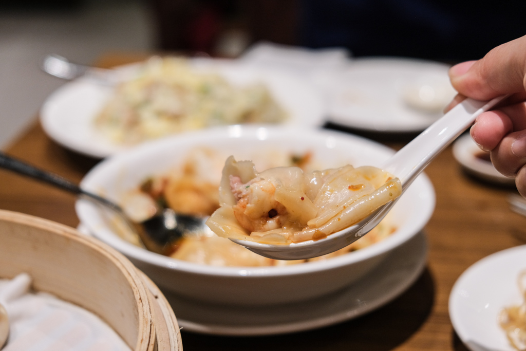 鼎泰豐小籠包吃什麼？推肉絲蛋炒飯、紅油炒手、流沙包～鼎泰豐菜單餐點推薦