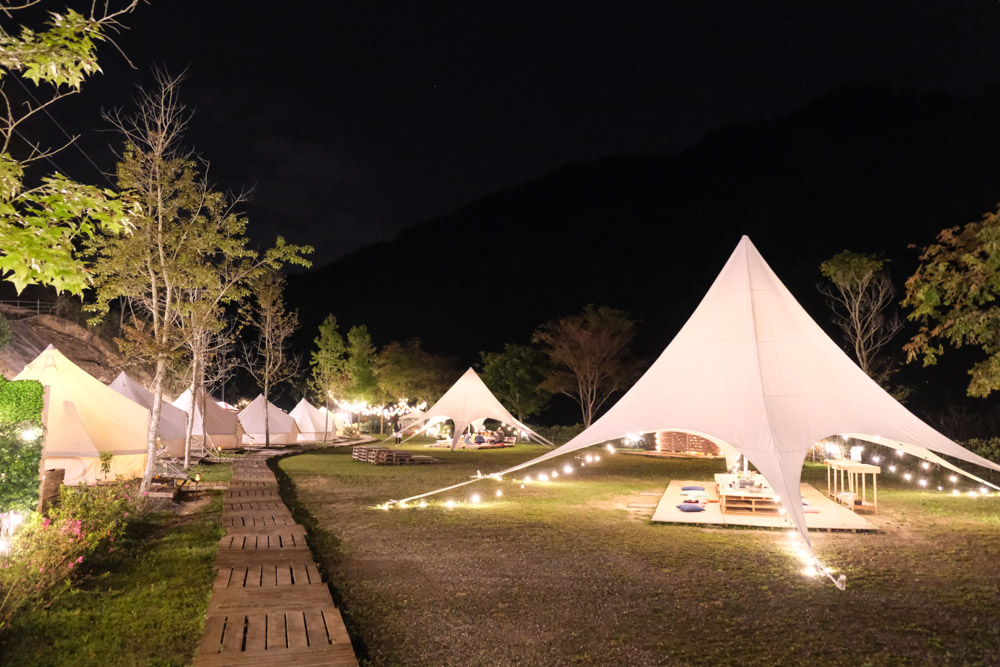 嚮樂城堡, 天籟之森露營, 新社豪華露營, 台中Glamping, 懶人露營, 奢華帳篷露營, 寵物豪華露營, 寵物帳篷