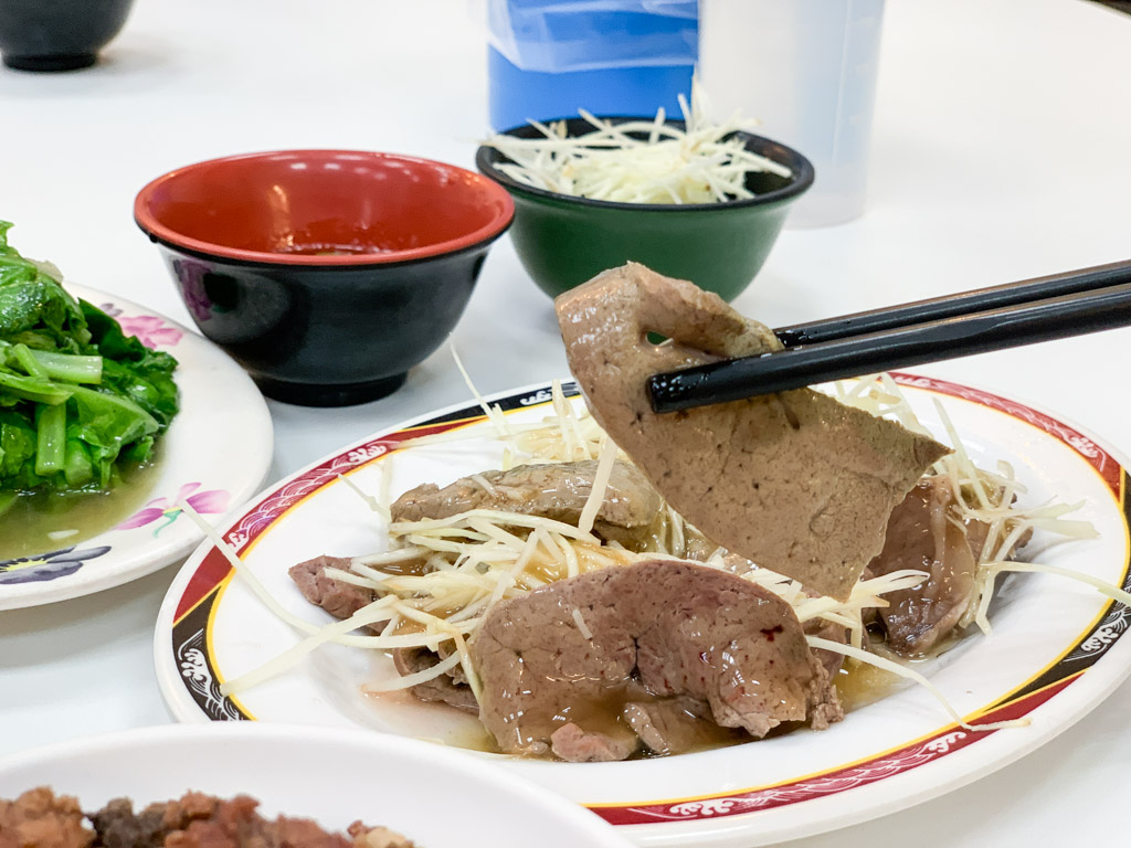 旗哥牛肉湯, 台南牛肉湯, 台南好市多附近美食, 台南北區牛肉湯, 台南美食, 台南牛燥飯