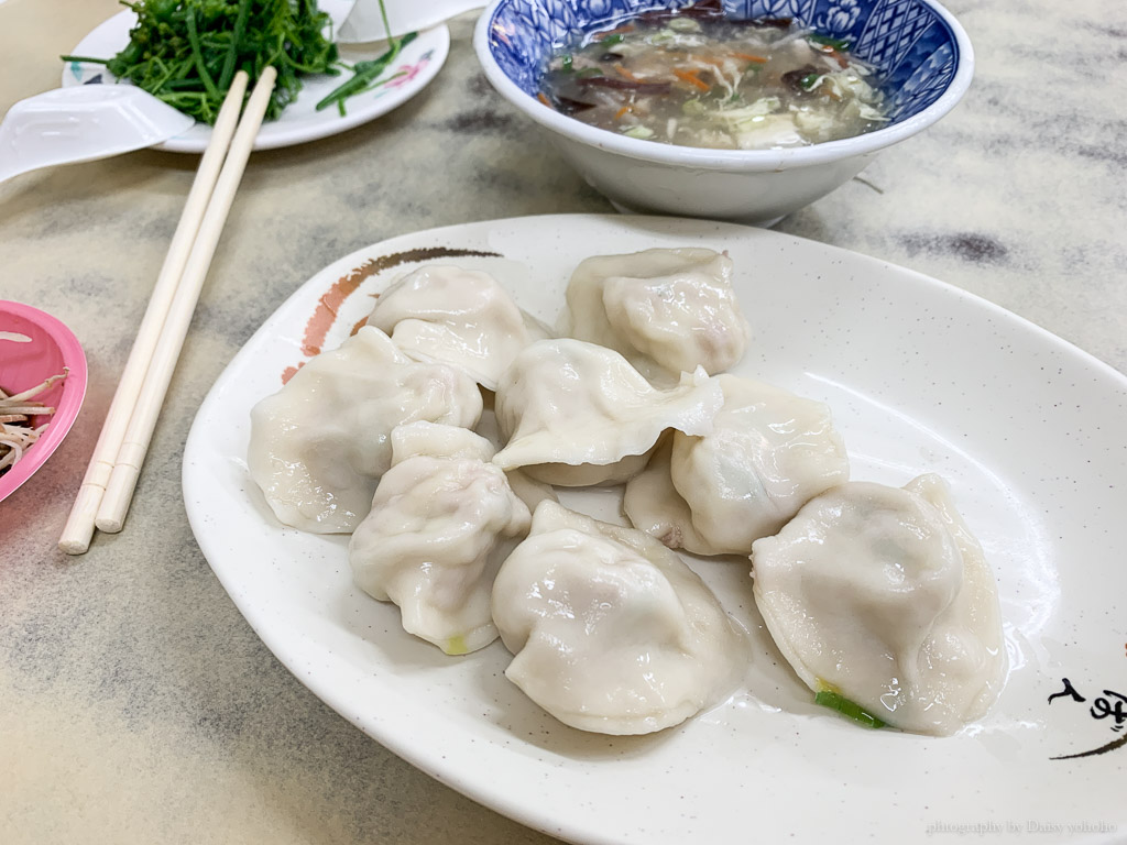 二五巴水餃蒸餃, 台南東區水餃, 台南蒸餃, 怡東路美食, 台南水餃店, 台南手工蒸餃, 成大美食