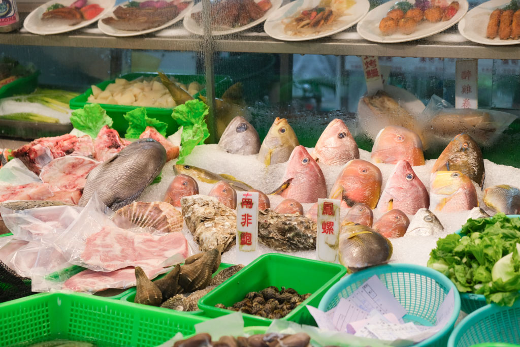 安平生猛海鮮餐廳｜慶平海產，跟著《鬧著玩》腳步到安平港旁大啖海鮮！