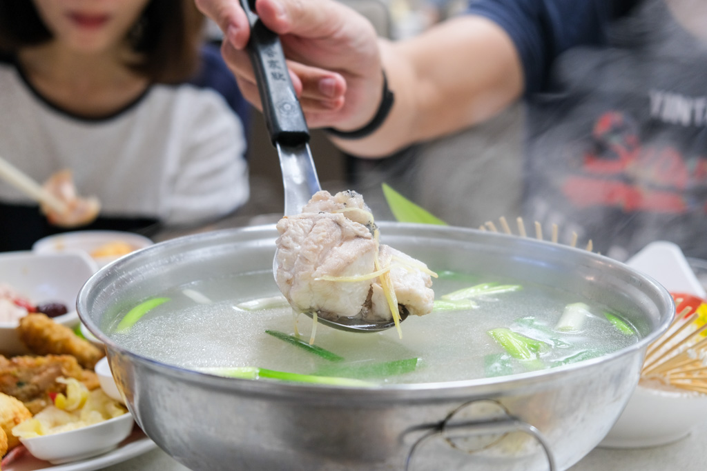 慶平海產, 安平美食, 台南海產店, 台南熱炒, 台南螃蟹粥, 安平海產店, 鬧著玩推薦