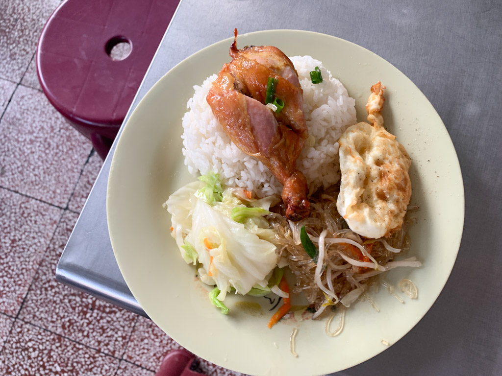 廣越美食店｜成大學生超愛的越南料理店，超人氣且C/P值超高的平價小吃