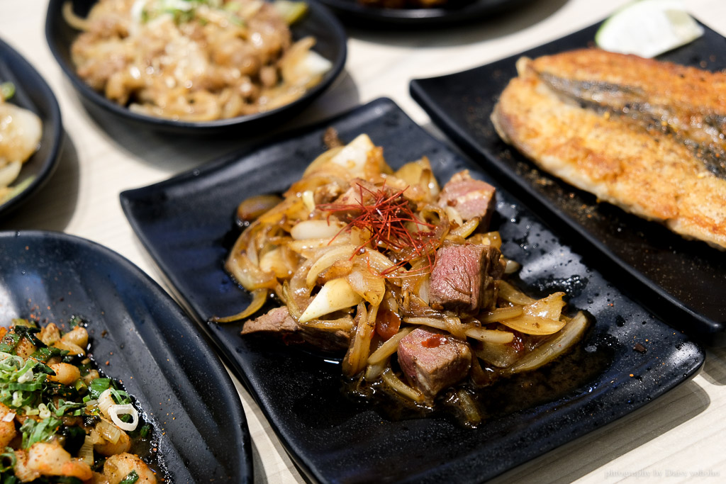 敲之助鉄板焼き • 牛丼 • 洋食｜南紡旁平價鐵板燒，內用白飯、湯品、飲料無限續！