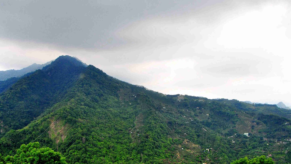 【蟬說：山中靜靜】台中太平天幕帳豪華露營Glamping初體驗，帶背包去露營！